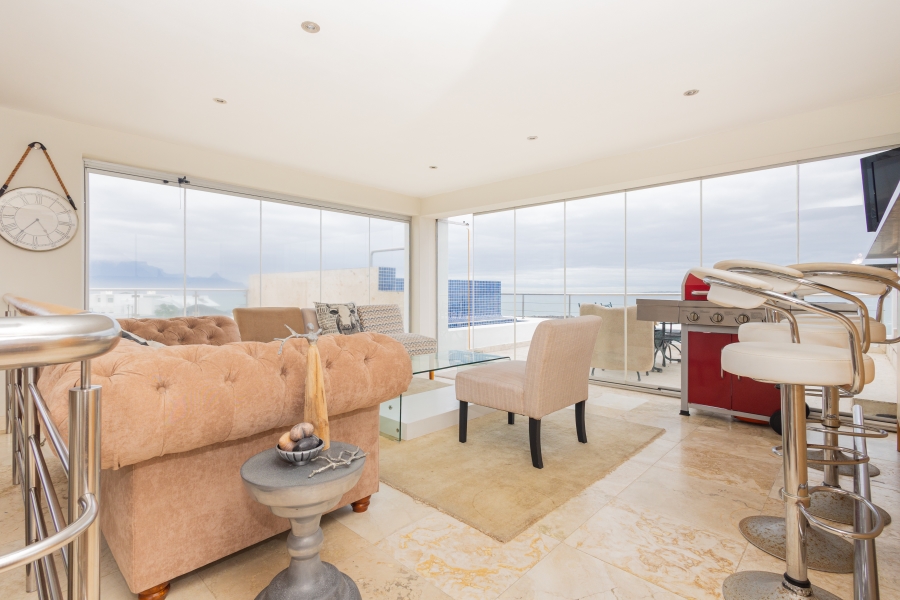 6 Bedroom Property for Sale in Bloubergstrand Western Cape